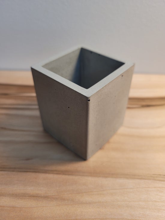 Sheryl Blois Square Planter